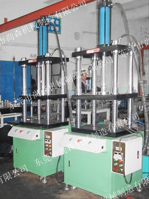 薄膜开关鼓包机尚森热...