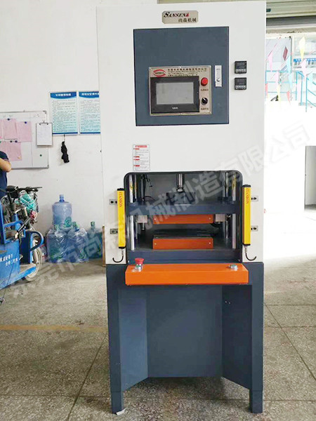 伺服自动热压机